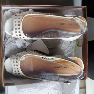 Audrey Brooke women sandals